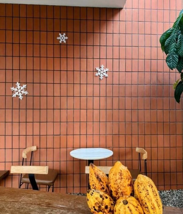 Mitticools-Clay-Creations-new-walls-600x700